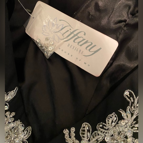 NWT Tiffany Designs Floral Embellished Plunging V-Neck Halter Gown Front Sash B2 - Picture 10 of 12
